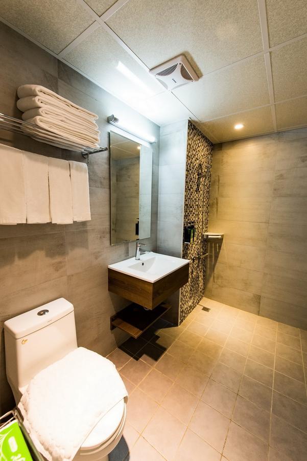 Traveller Inn - Mido Hotel Taitung Екстер'єр фото