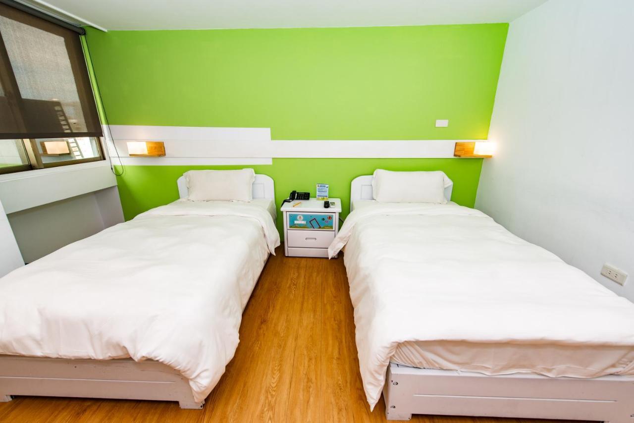 Traveller Inn - Mido Hotel Taitung Екстер'єр фото